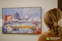 Подарок городу: юные художники представили выставку работ, посвящённых Екатеринбургу